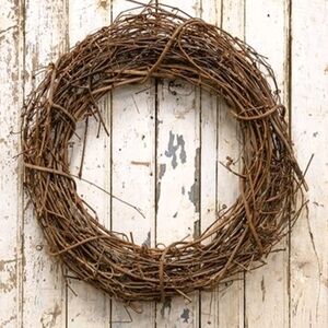 14" Rustic Country Grapevine Wreath